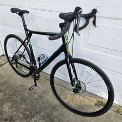 Large 58cm GT Grade Gravel Bike - Aluminum Frame, Disc Brakes