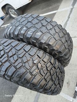 Only 2 Used Tires Lt37x12.50r17 Bfgoodrich KM3 $250.00