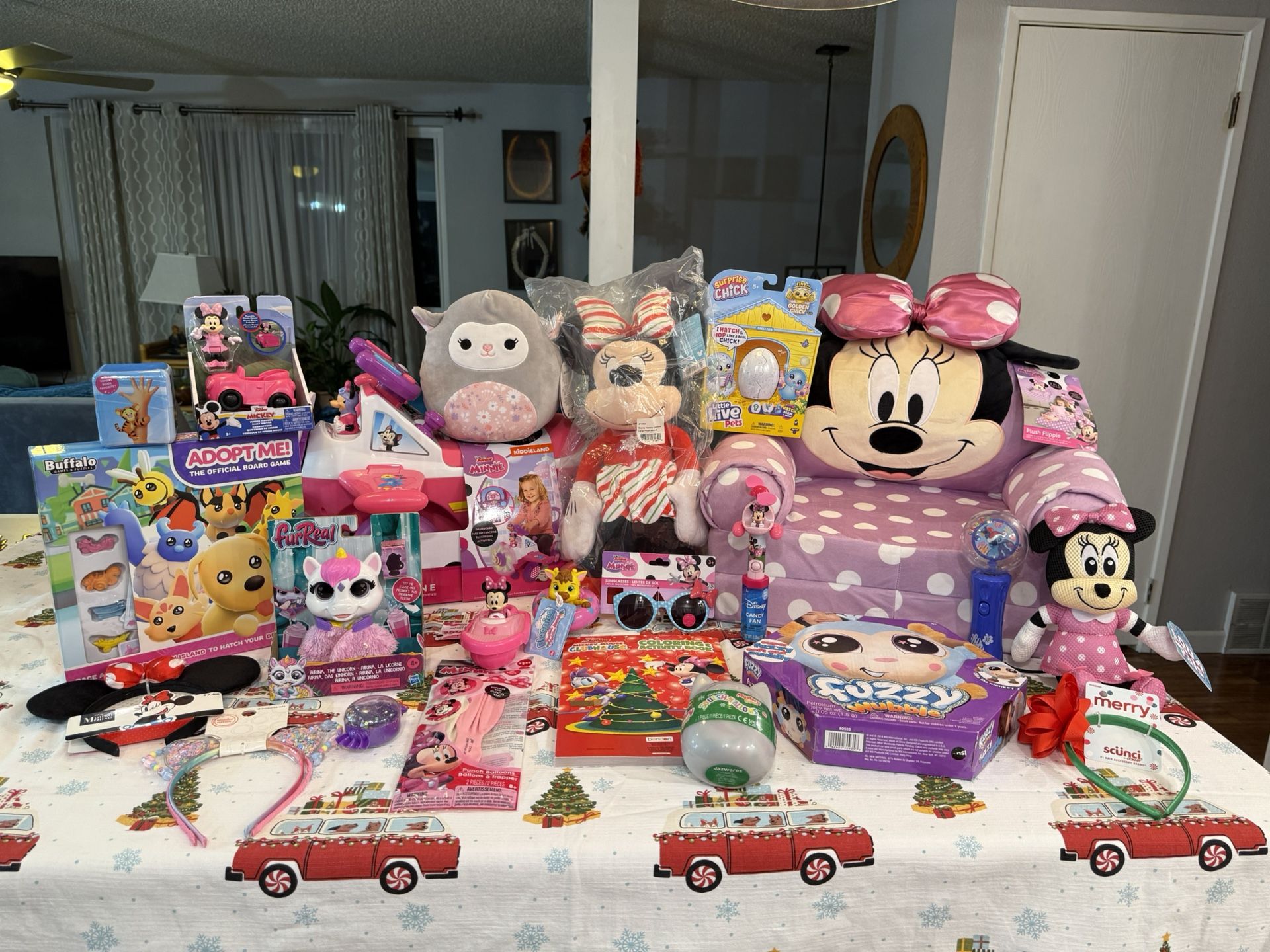 Brand New Minnie Mouse Christmas Toy Bundle