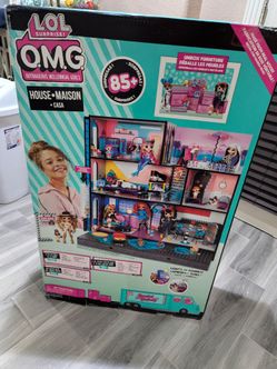 L.O.L. Surprise! OMG Doll Wood

Doll House