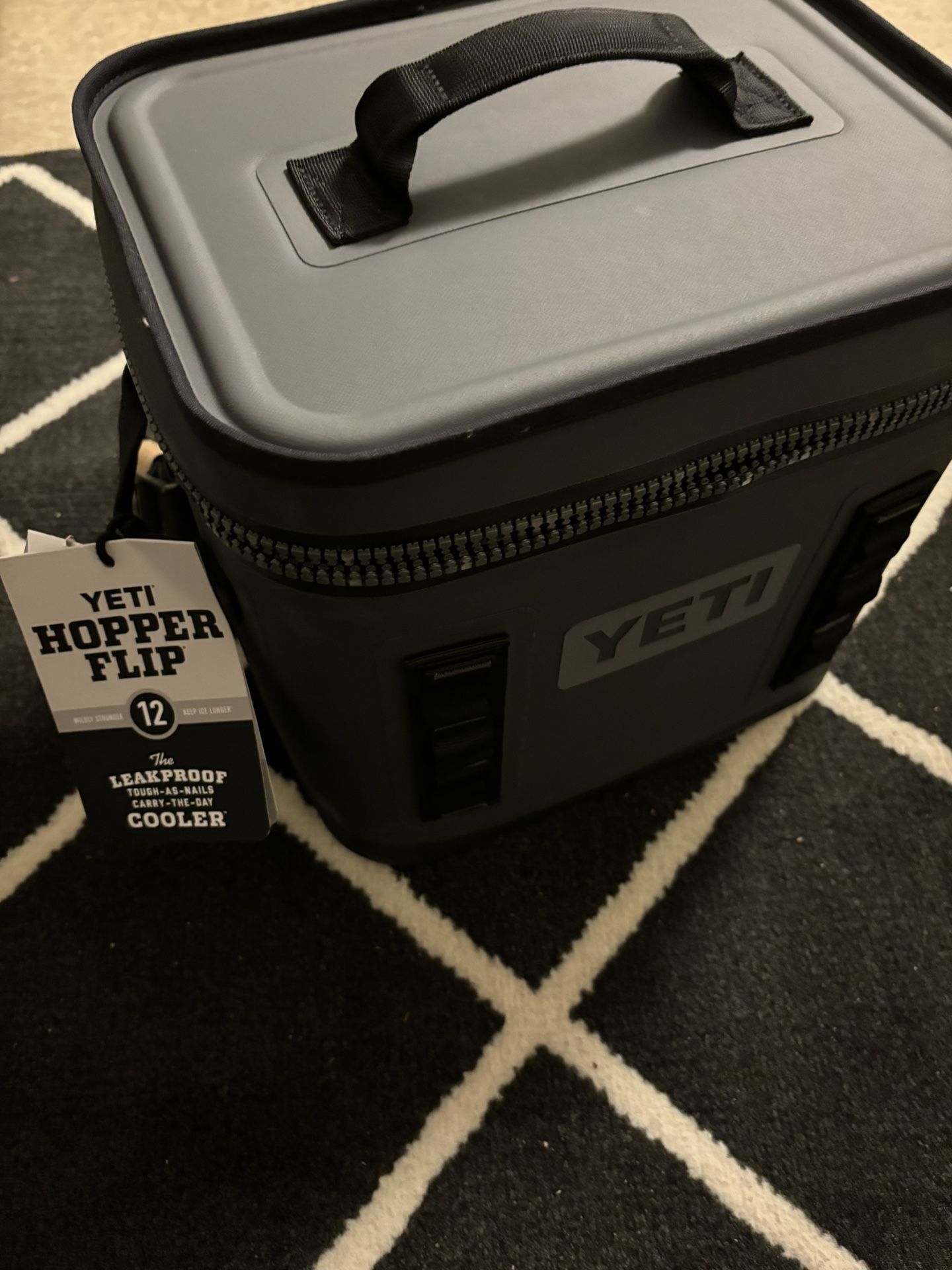 Yeti Lunchbox Cooler 