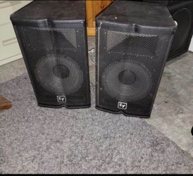 Pro audio equipment. Ev tx1122 and QSC GX 5. All work as they should and sound great!