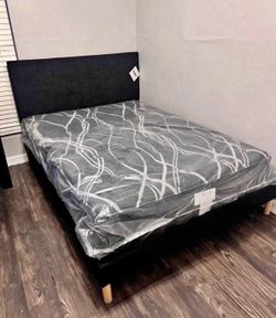 NEW IN BOX Full  Size Black Platform Bed Frame