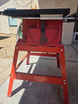Table Saw with Metal Stand