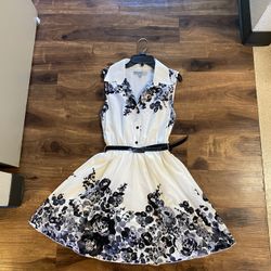 Brand New Woman’s Bailey Blue brand White and Black Colored Floral Dress Up For Sale