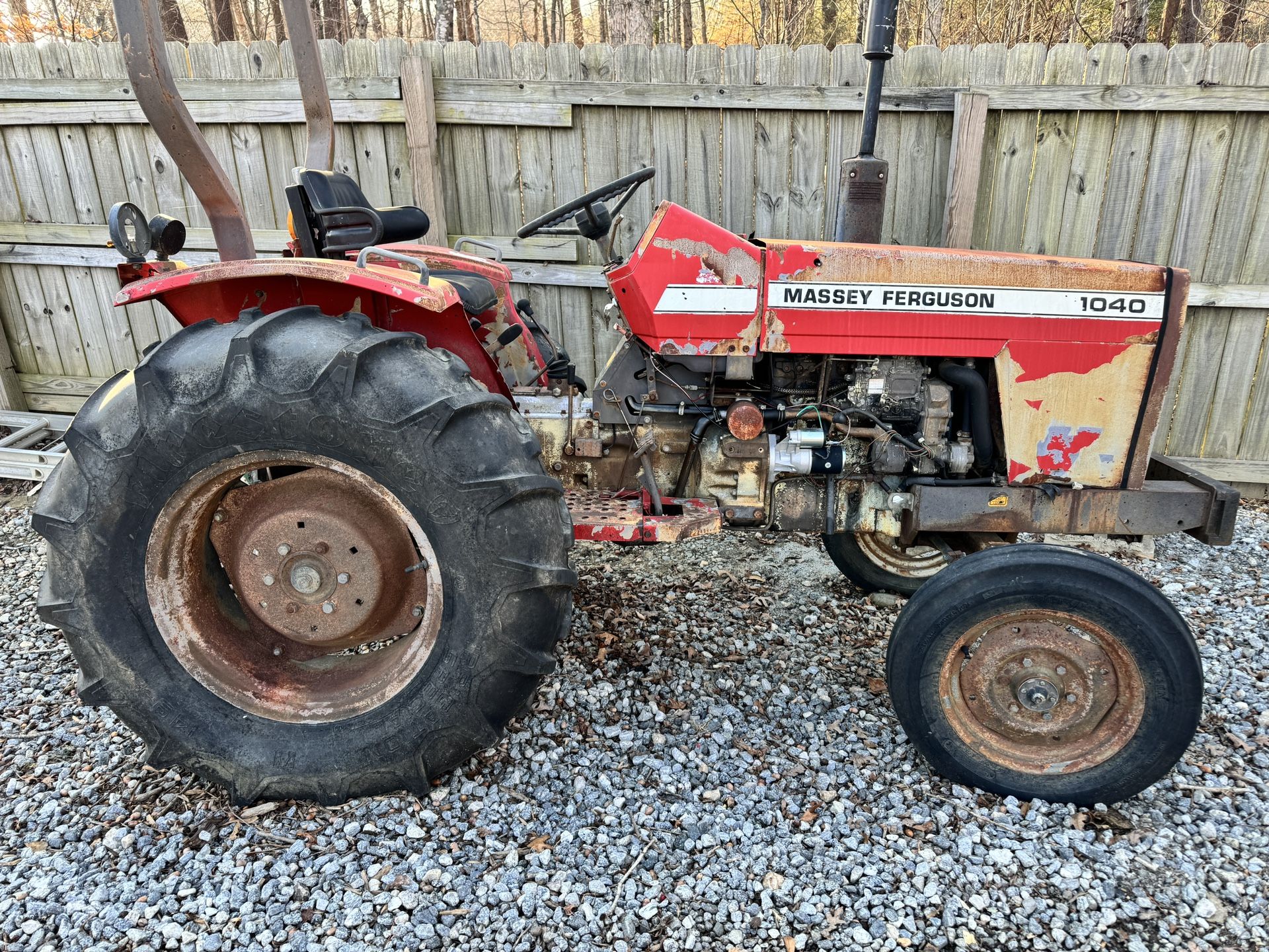 Massey  Ferguson 1040 Tractor