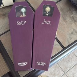 Jack And Sally Anniversary Dolls 
