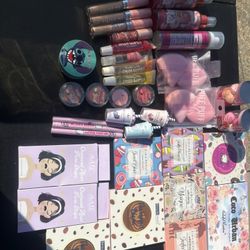 Makeup Bundle 