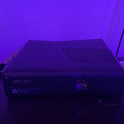 Xbox 360 With Controllers