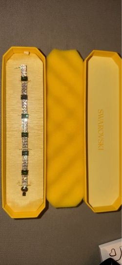Swarovski Emerald Bracelet