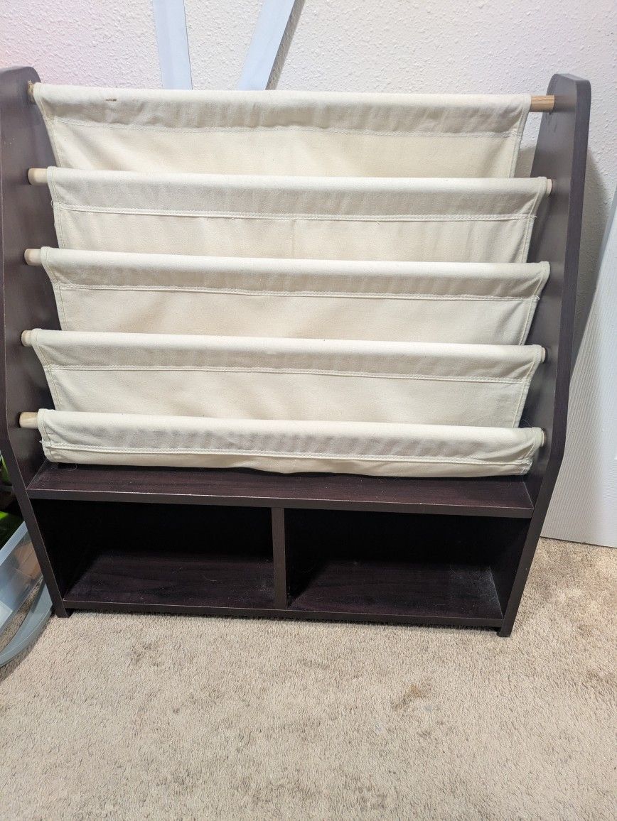 Kids Bookshelf