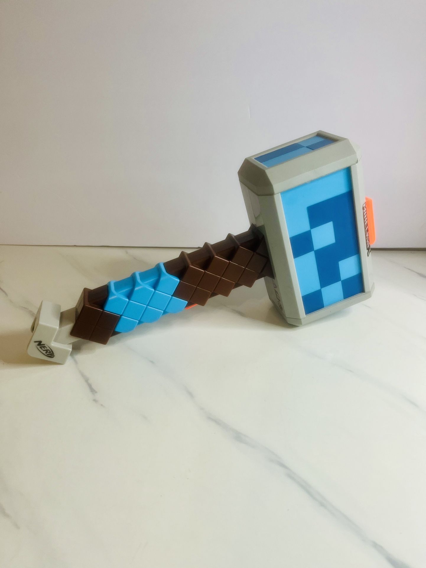 Nerf Minecraft Stormlander Dart-Blasting Hammer