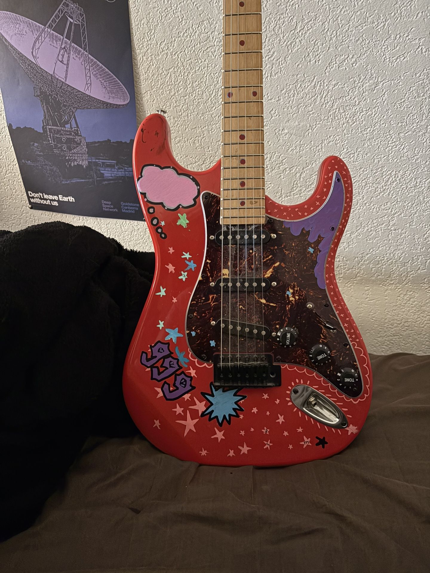 Electric Guitar Not Sure The Brand