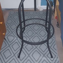 Bar Table Screws Up An Down