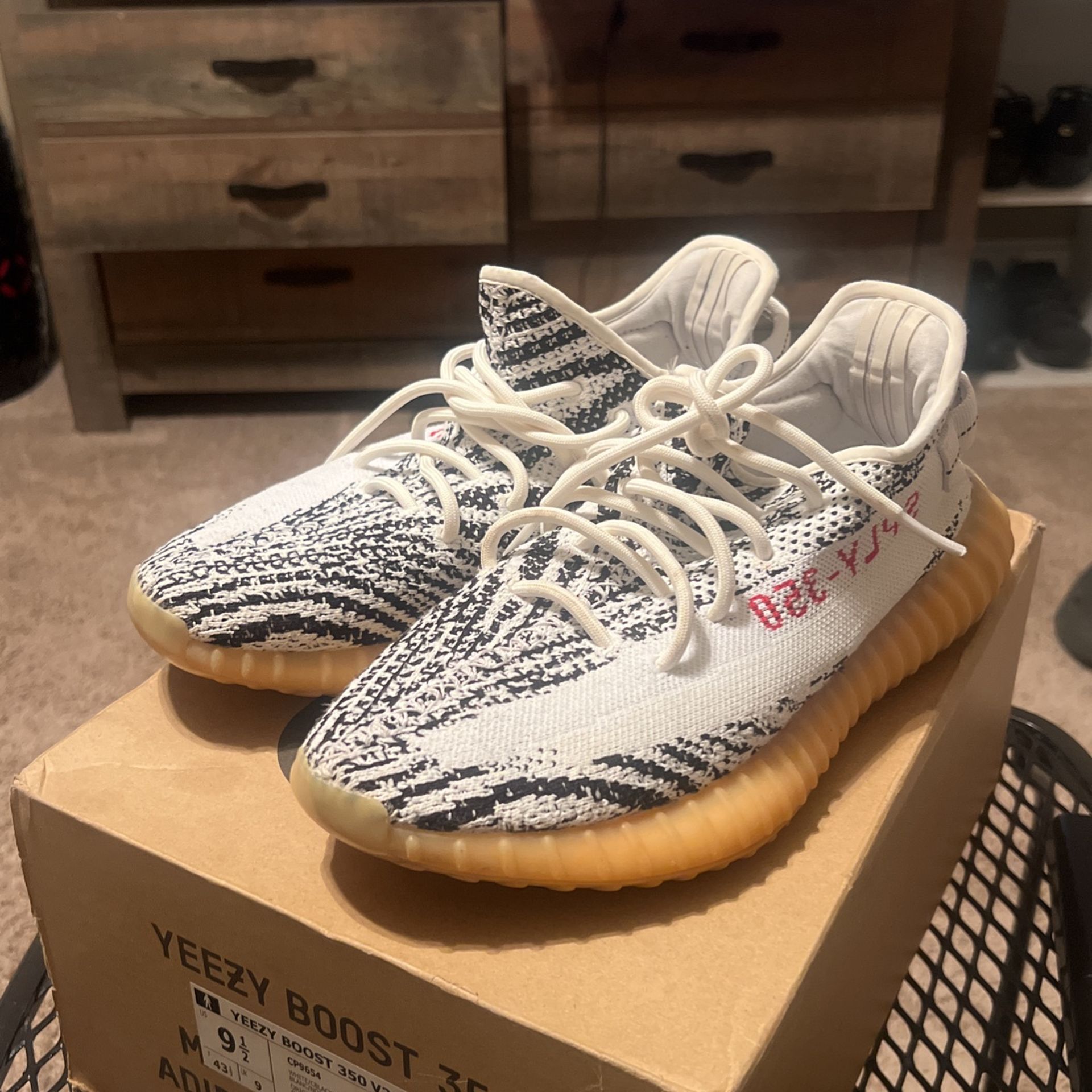 Adidas Yeezy Boost 350 V2 (2017)