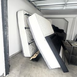 2 king Bed mattress with bed frame