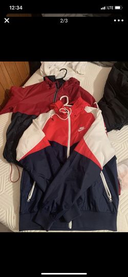 Nike windbreaker jacket