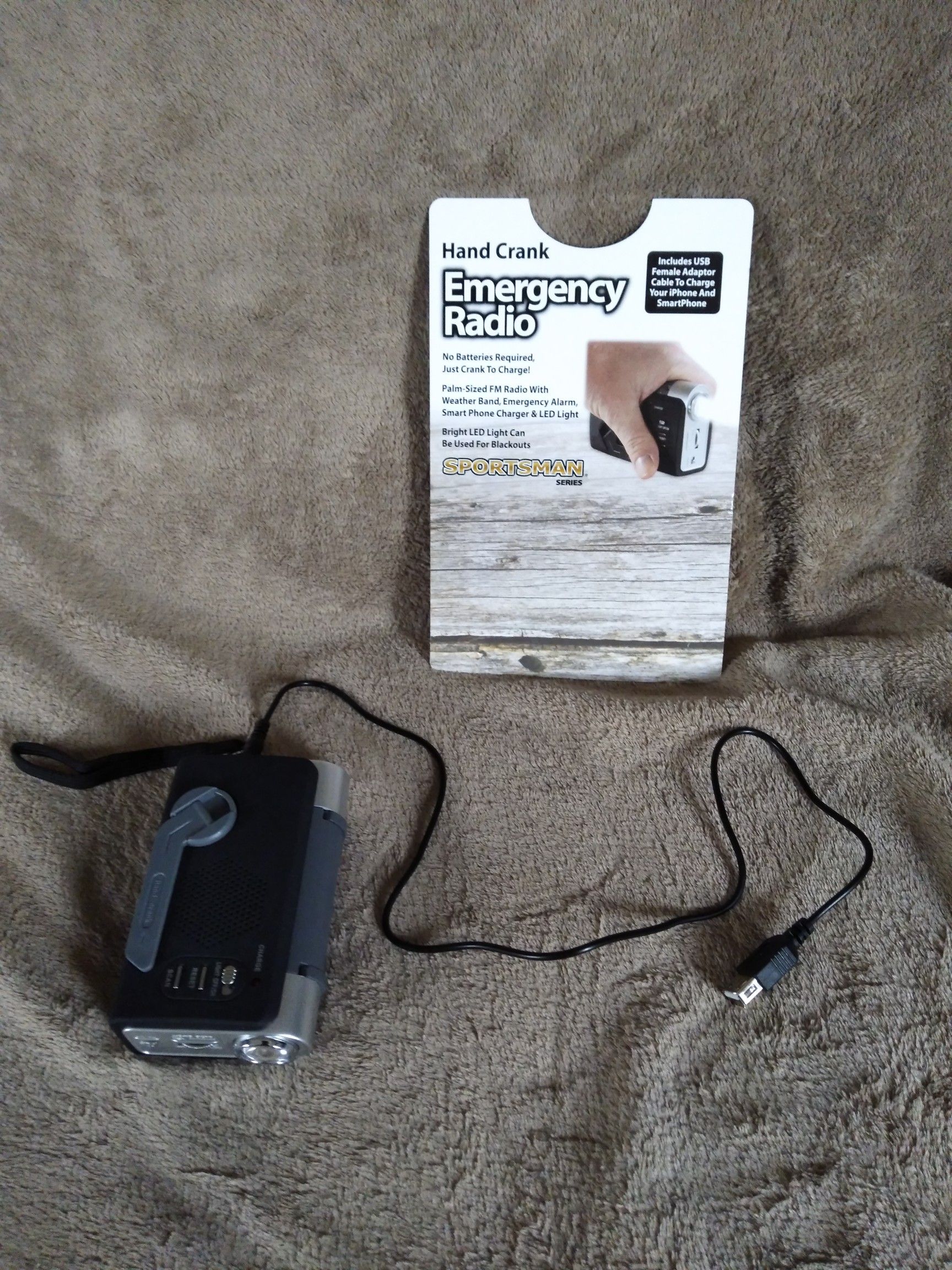 Emergency hand crank radio