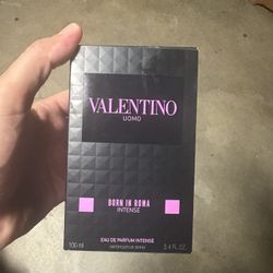 Valentino Cologne