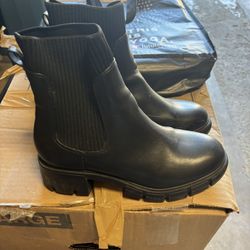 Black Boots Size 7.5/8