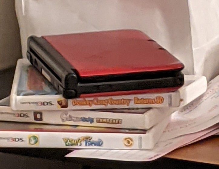 Selling Nintendo 3ds XL