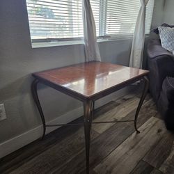 2 End Tables / Nightstands