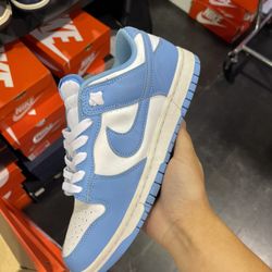 Nike Dunk Low UNC size 8.5