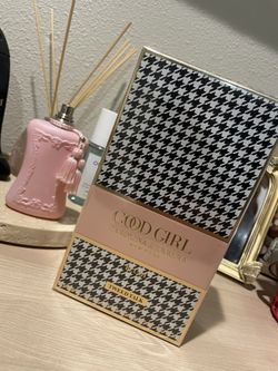 Good Girl Carolina Herrera Tweed Talk