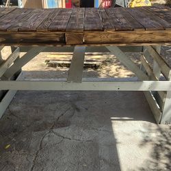 Wooden pallet table