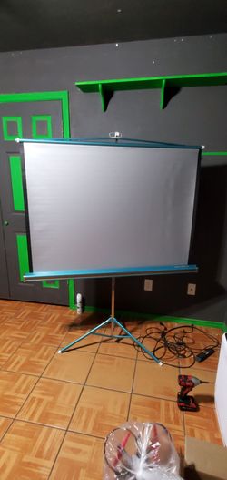 Projector screen vintage