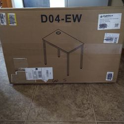 Eureka Simple Style Computer Desk $40 FIRM (NEW)