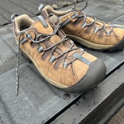 Keen Hiking Shoes Size 12