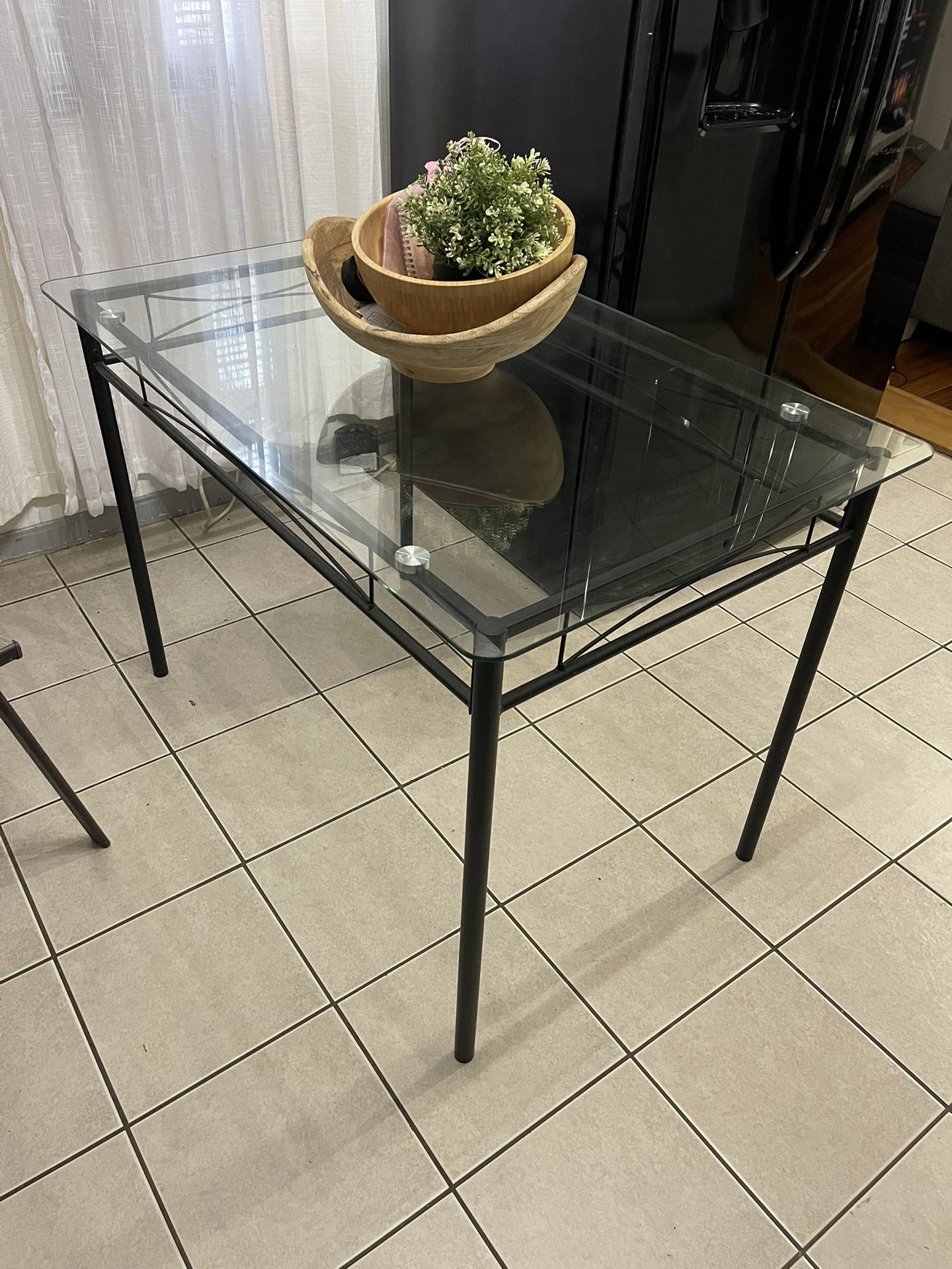 $50 Small Glass Table In Perfect Condition 