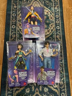 K-pop demon hunters lot of 3