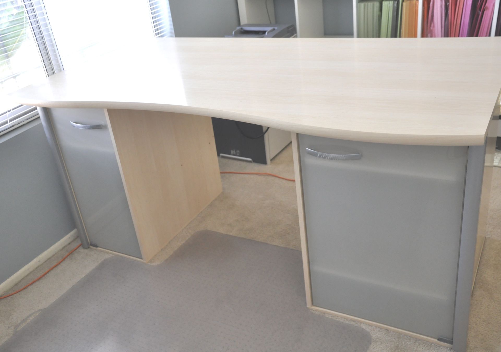 Modern Office Desk