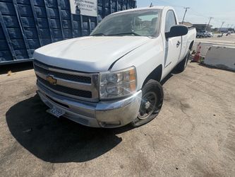 Parting out 2013 Chevy Silverado 1500 parts only