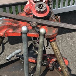 Rigid Pipe, Threader And Cutter Half Inch To 2 Inch With Stan