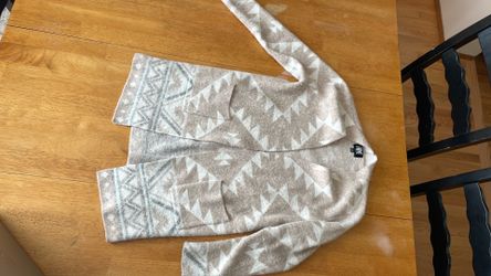 Women’s cardigan sweater