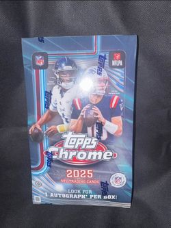 2025 Topps Chrome NFL Trading Cards Hobby Box