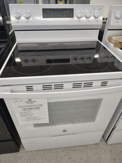 $549 GE 30 in 5 burner electric stove with crisp mode