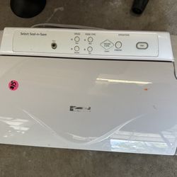 White Seal And Serve  Compact Vacuum Sealer 