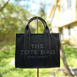 Marc Jacob’s Medium Leather Tote Bag