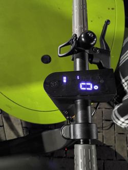Phantom electric scooter