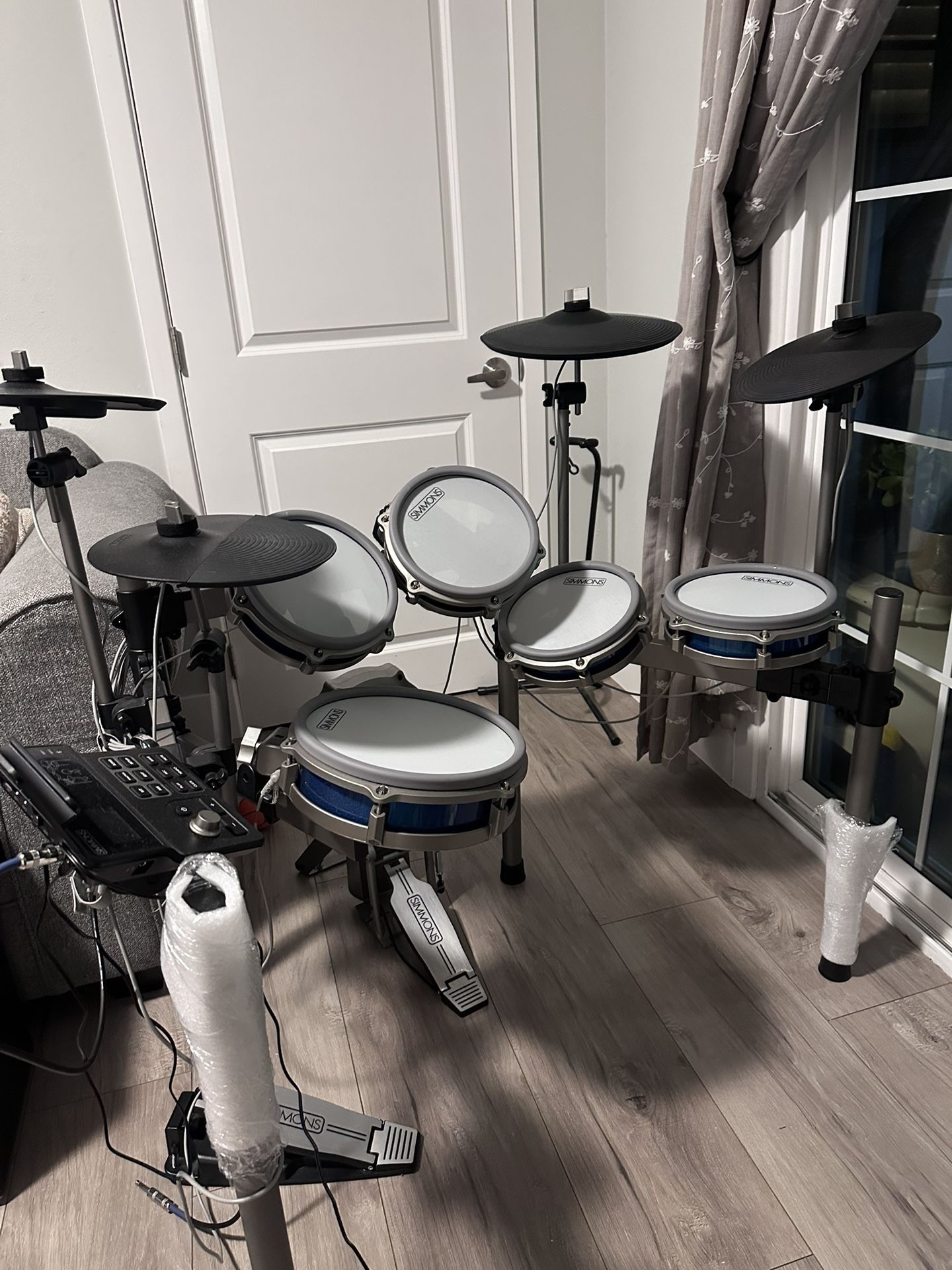 Simmons Titan 70 Drum Set