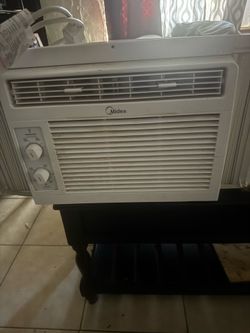 Midea A/C $60