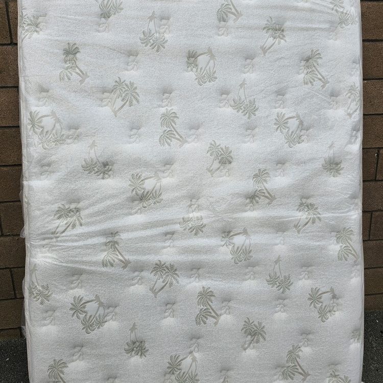 Queen Size Tommy Bahama Mattress 