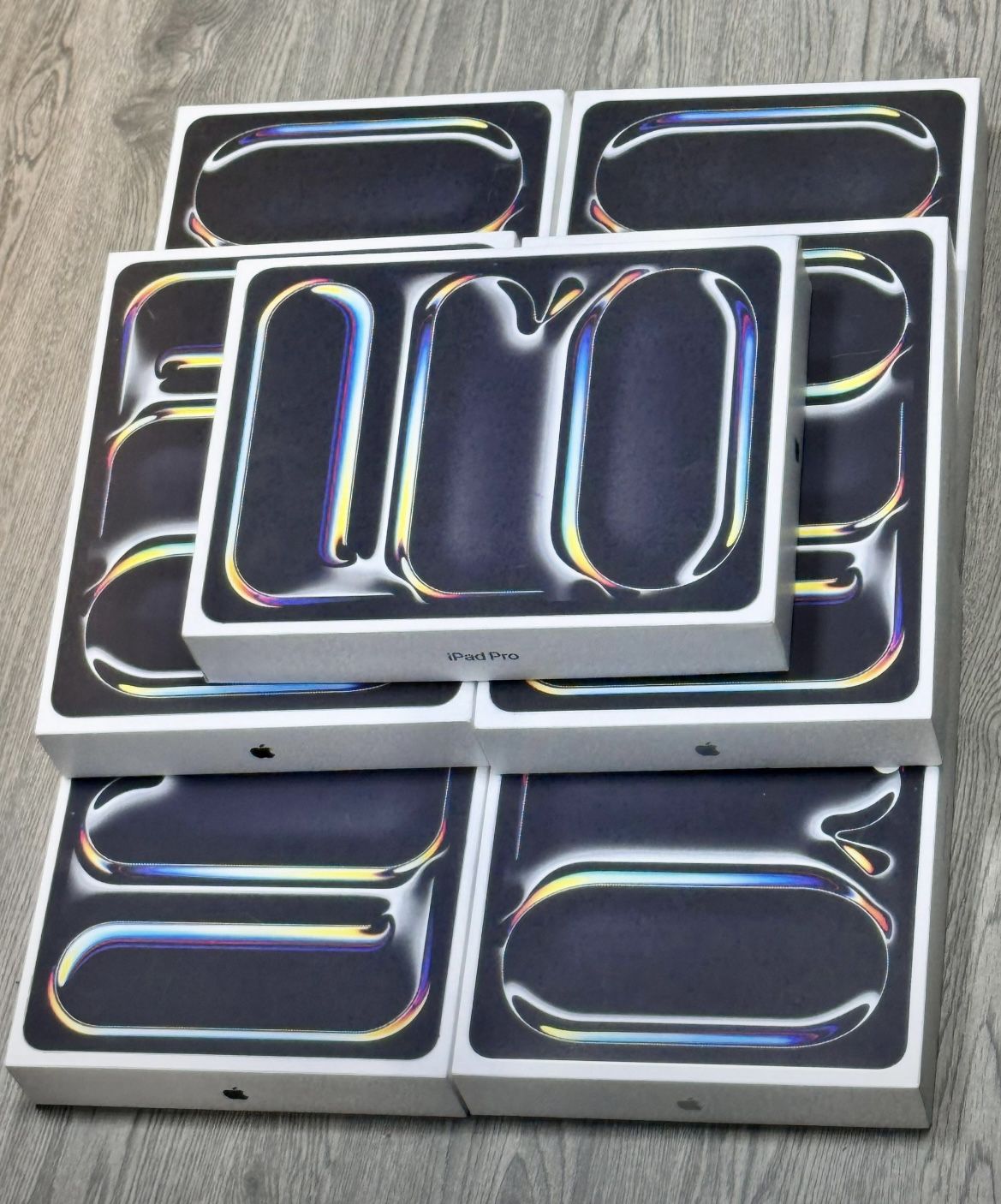 13-inch IPad Pro M4, 512GB (BRAND NEW)