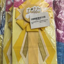 Mommy and daddy to be badges