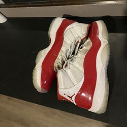 Jordan 11 Cherry