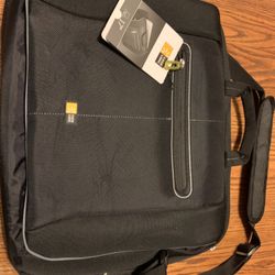New Case Logic 17” Laptop/Tablet Carrying Case